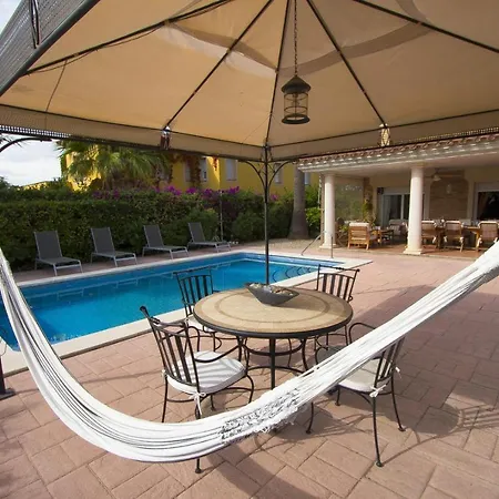 Villa Catalunya Casas Port Aventura,golf, Costa Dorada At Your Doorstep